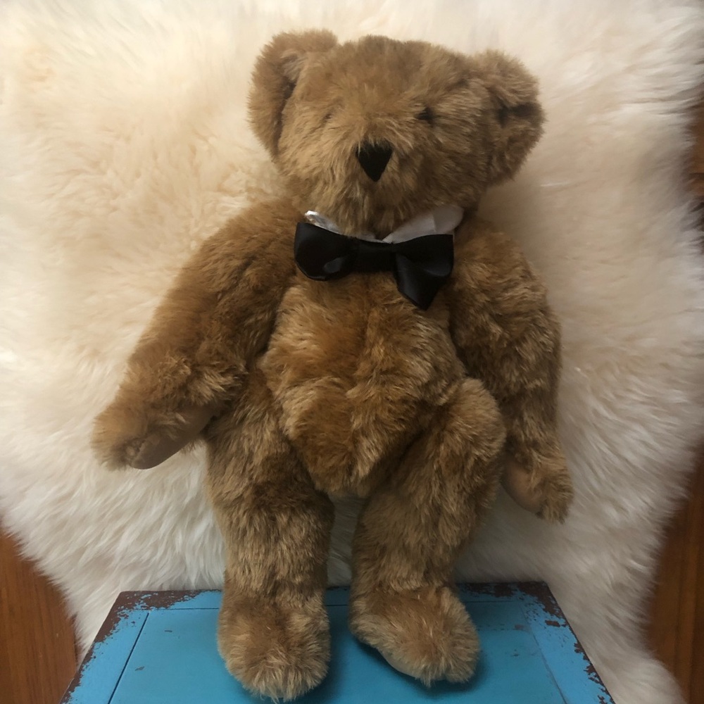 Authentic Vermont Teddy Jointed Teddy Bear with Bow Tie 17”
